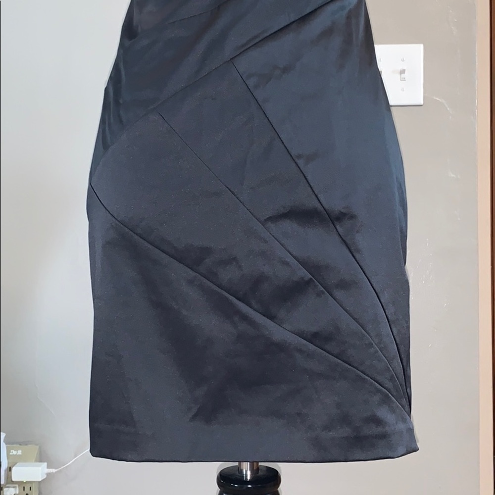 H&M black fitted cocktail dress - Picture 2 of 5